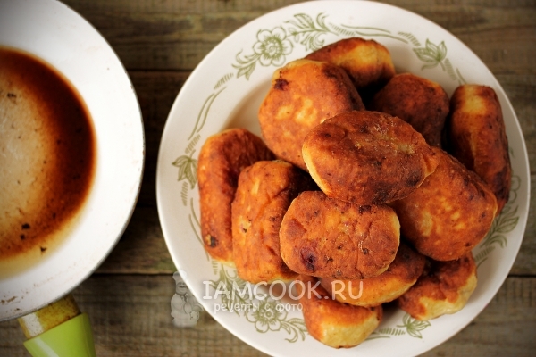 Обжарка пирожков на сковороде