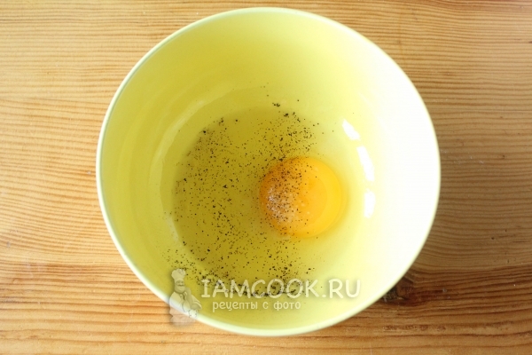 Соль, яйцо, перец