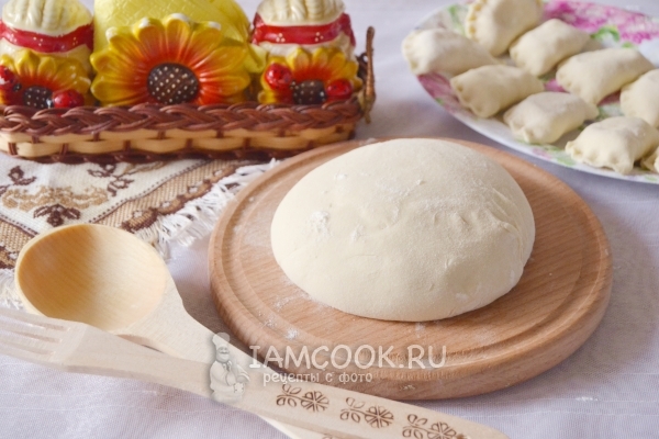 Фото теста для вареников на молоке