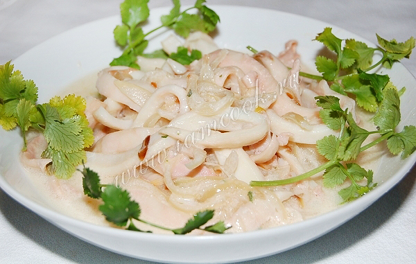 Рецепт тушения кальмаров в сметане