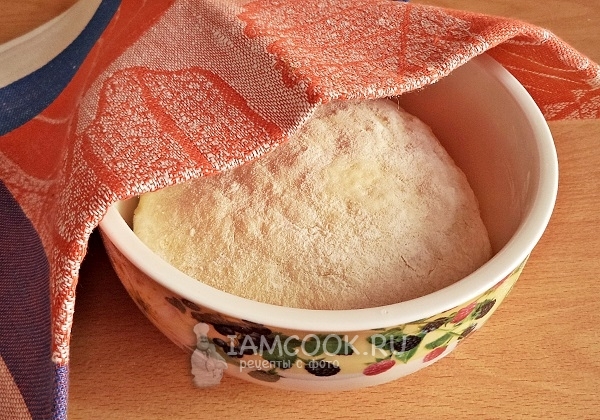 Накрыть тесто полотенцем
