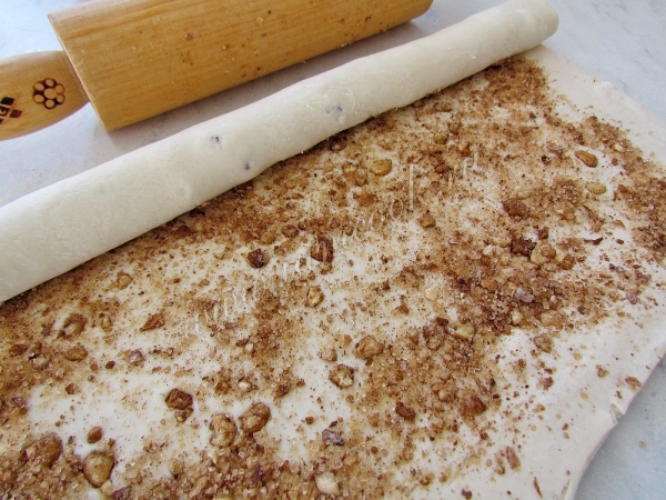 Завернуть тесто