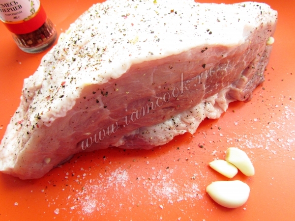 Свинина в приправах