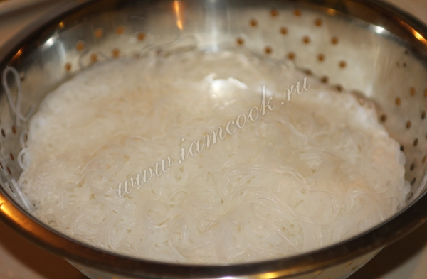 Отварная фунчоза