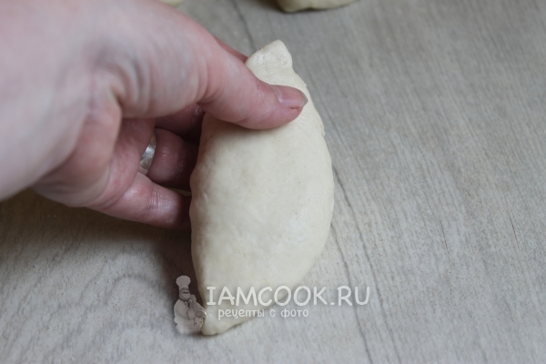 Сформировать пирожок