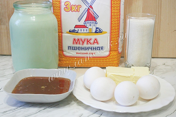 Ингредиенты для торта «Медовик» со сметанным кремом