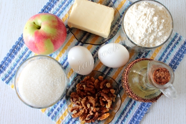 Ингредиенты для яблочного пирога