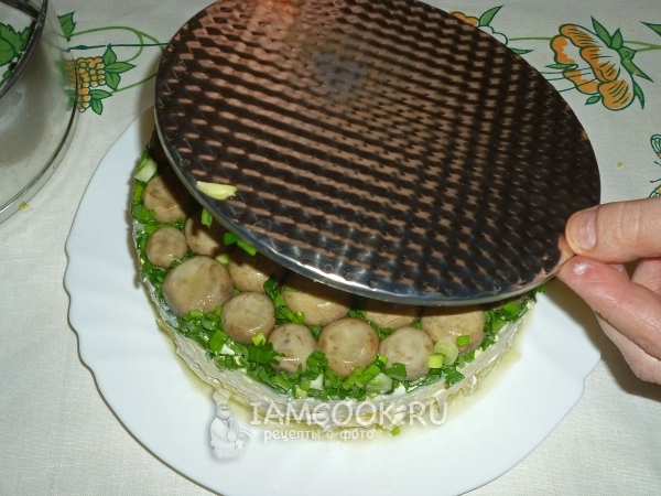 Снять форму с салата