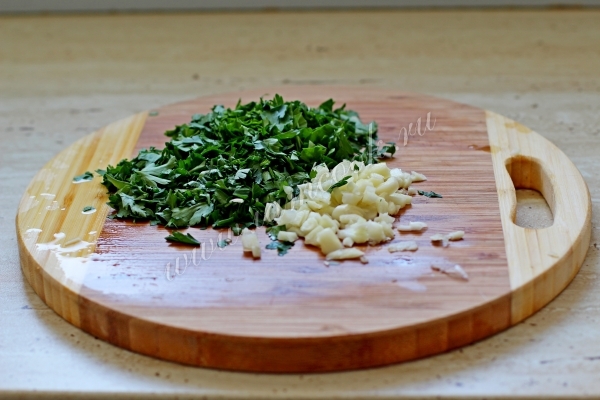 Зелень и чеснок