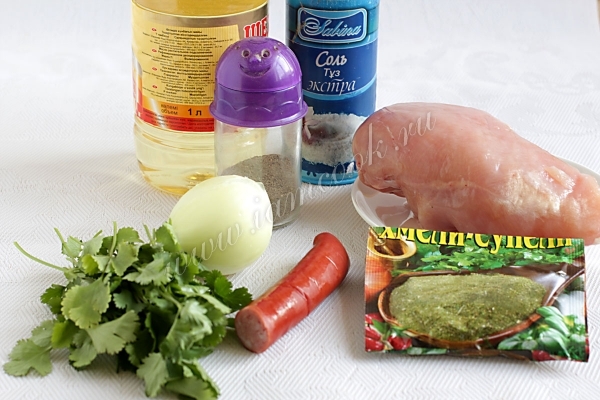 Ингредиенты для куриных котлет с колбасой