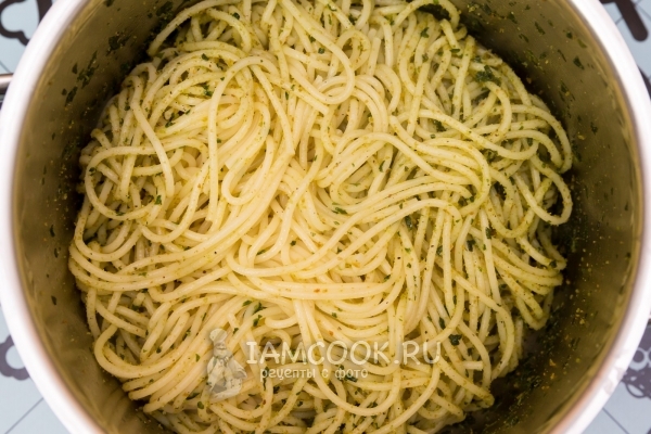 Рецепт спагетти с базиликом и сухарями