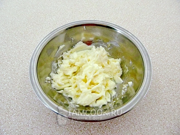 Масло с чесноком