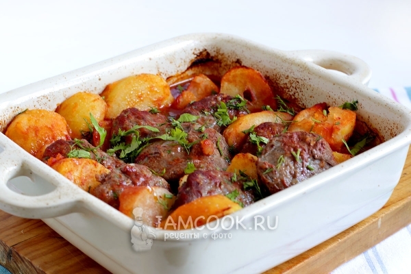 Рецепт котлет с картошкой в томатном соусом в духовке