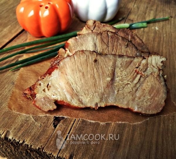 Готовая свинина в луковой шелухе