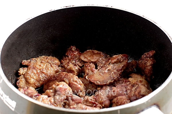 Обжарить печень