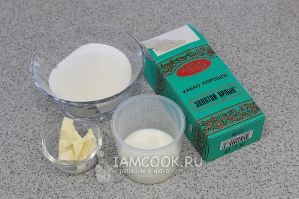 Ингредиенты для шоколадной глазури из какао и молока