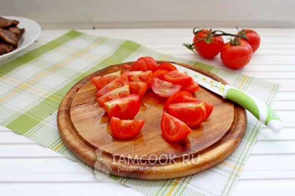 Порезать помидоры
