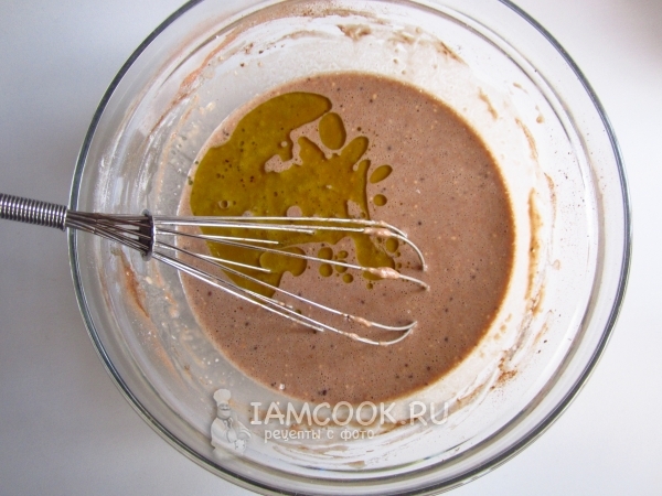 Влить растительное масло