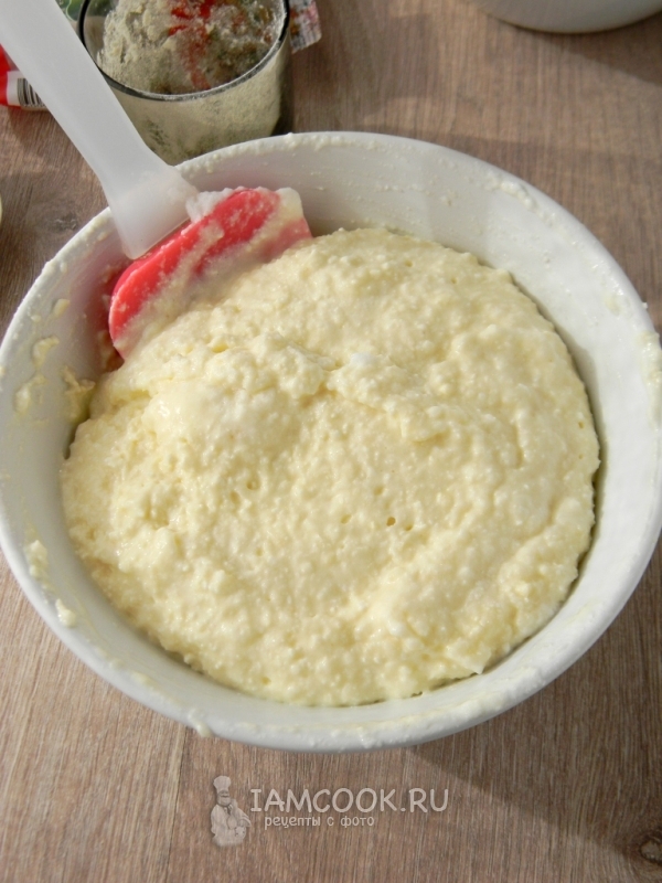 Ввести белки в творожную массу