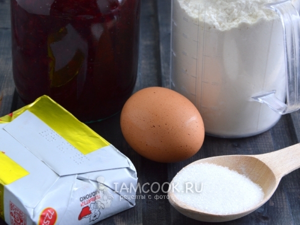 Ингредиенты для пирога с вареньем в мультиварке