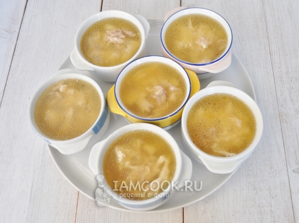 Залить мясо бульоном