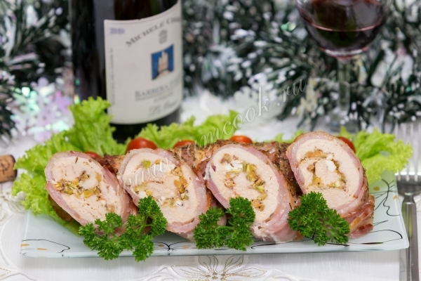 Рецепт куриных рулетиков с сыром фета