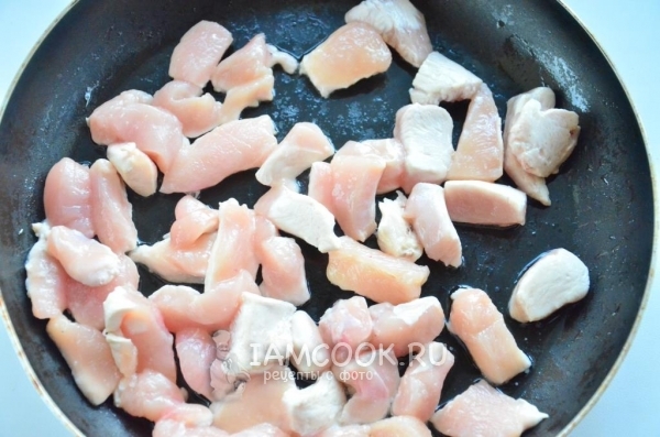 Обжарить мясо