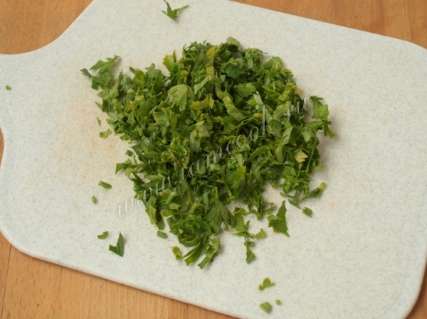 Петрушка резанная