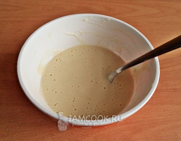 Всыпать муку и размешать