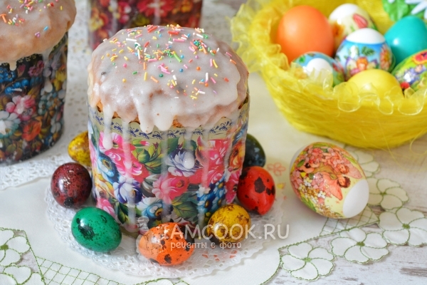 Фото кулича с миндалем и лимонной цедрой