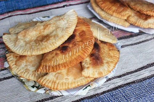 Домашние чебуреки на пиве