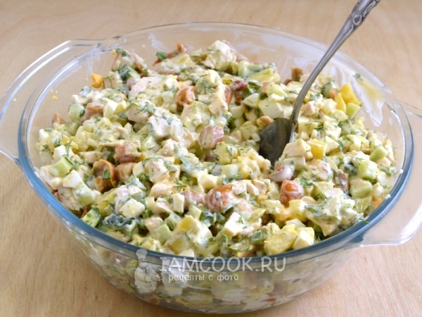 Рецепт салата с маринованными опятами