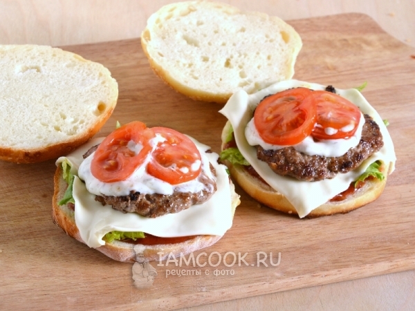 Выложили помидоры