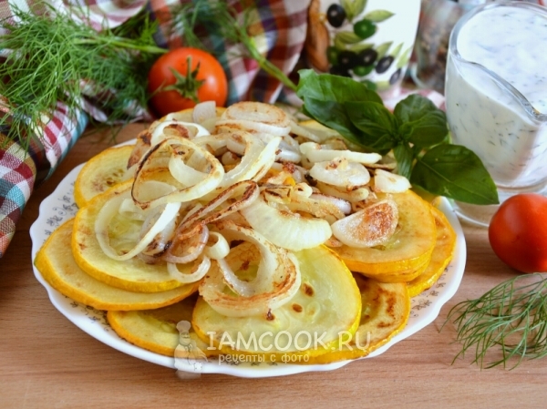 Фото жареных цуккини с йогуртовым соусом