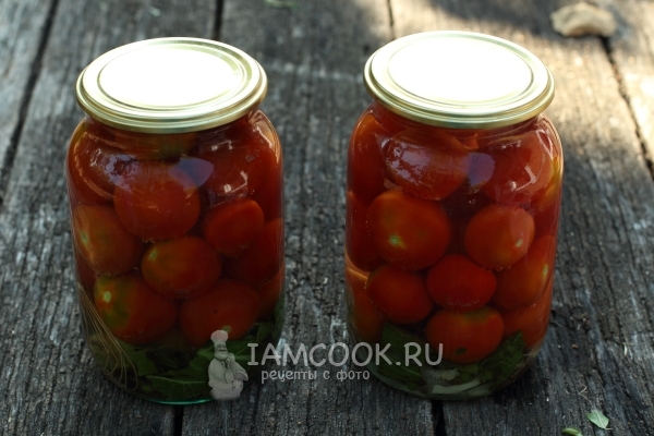 Закатать банки крышками