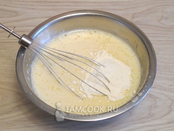 Яйца с мукой