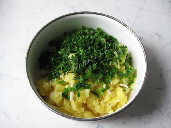 Добавить зелень укропа