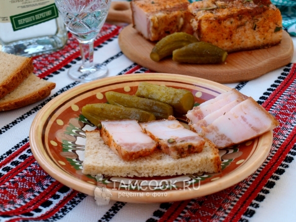 Готовое сало по-украински