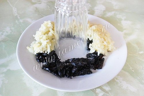 Чернослив и картофель