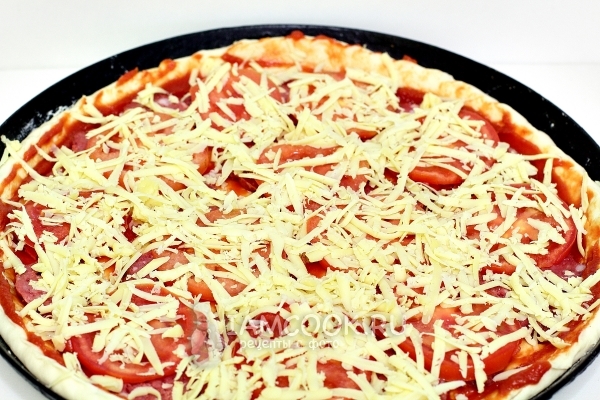 Посыпать сыром