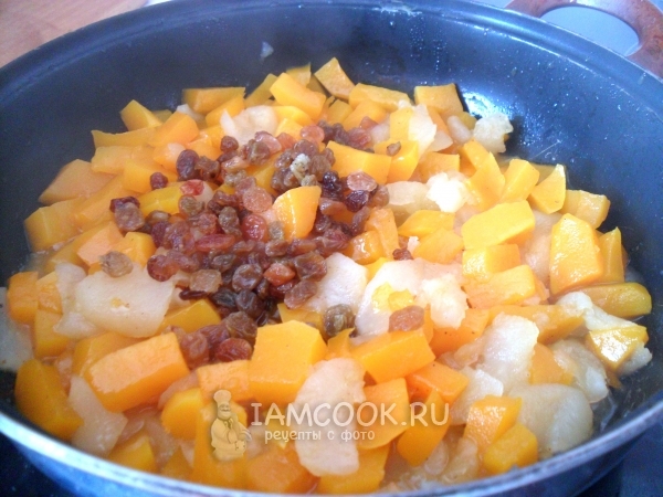 Добавить изюм