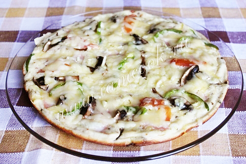 Пицца на сметанном тесте