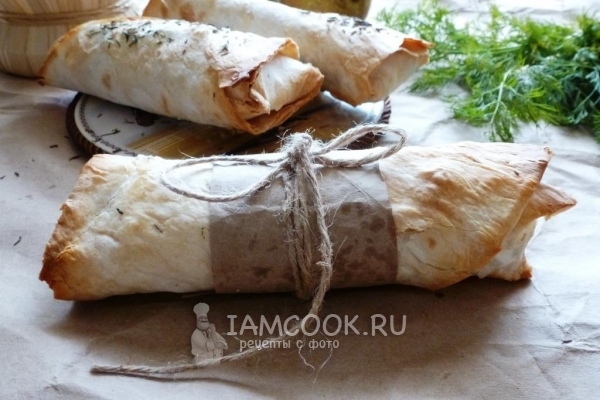 Фото сосиски в лаваше с сыром и огурчиком