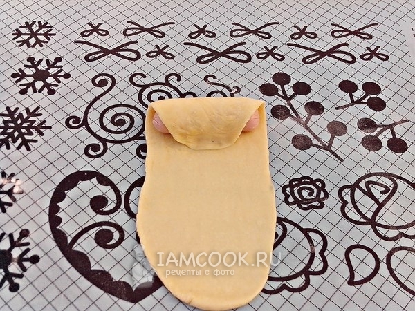 Накрыть сосиску тестом