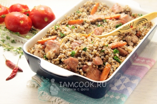 Фото гречки со свининой в духовке