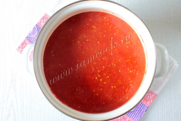 Варить томатное пюре
