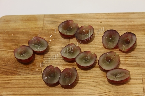 Чистим виноград