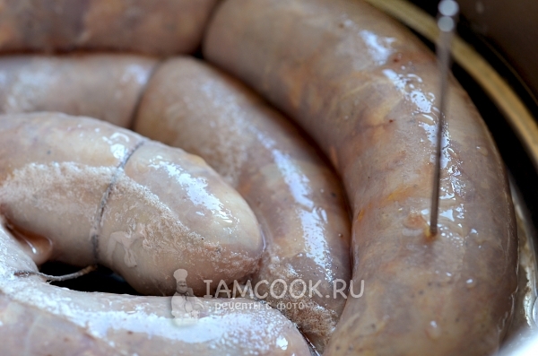 Проткнуть кишку иголкой