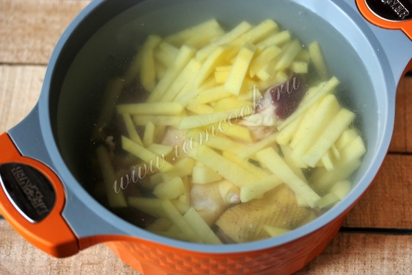 Добавить картофель