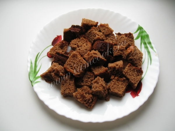 Нарезать корж